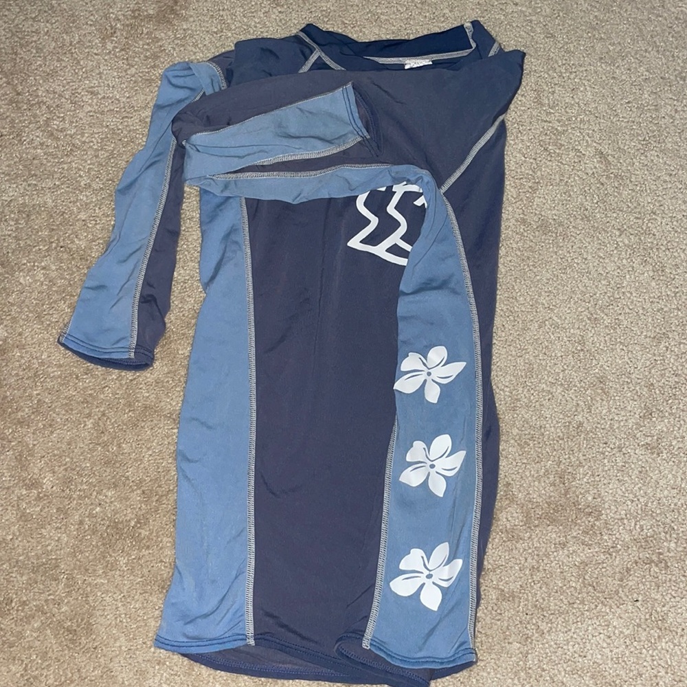 Blue Girls Rashguard - Picture 4 of 4